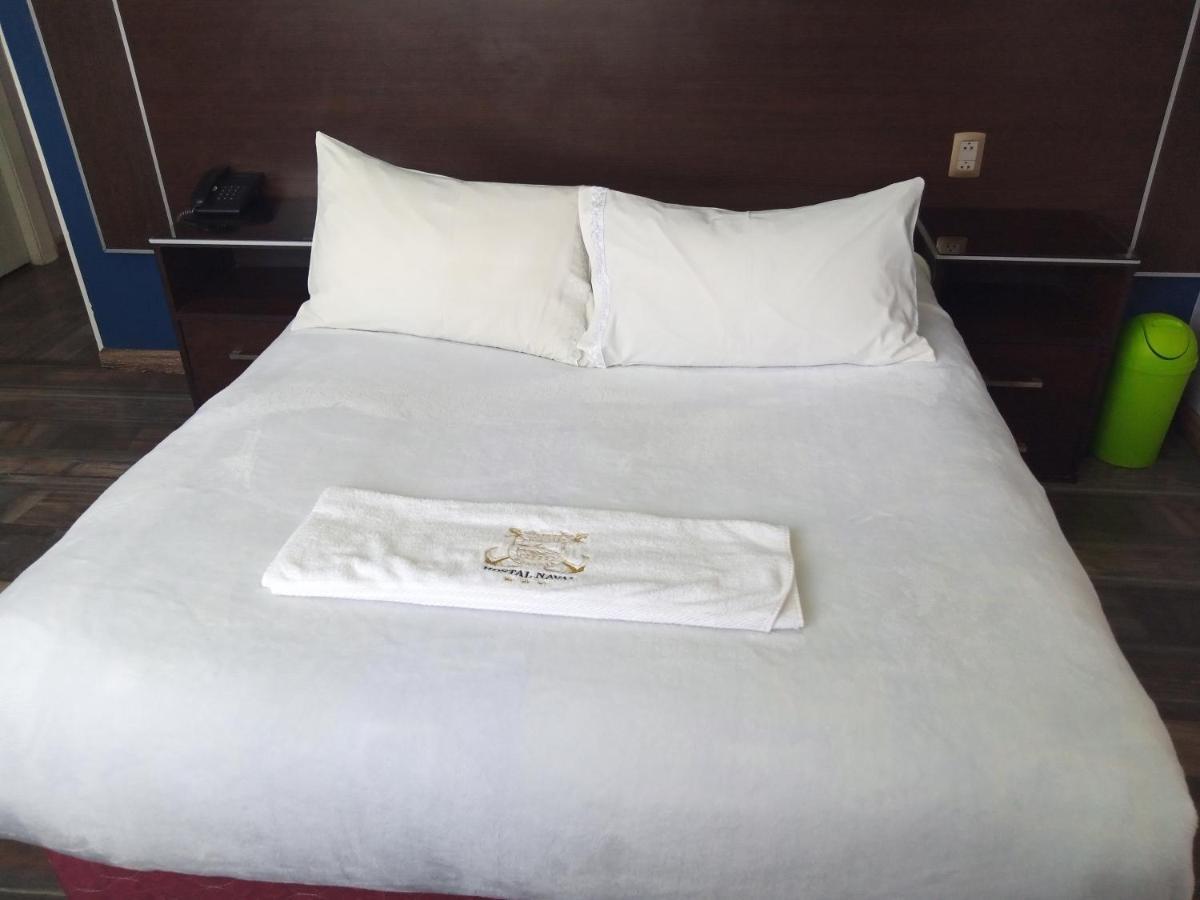 ホテル Hostal Naval ラパス エクステリア 写真