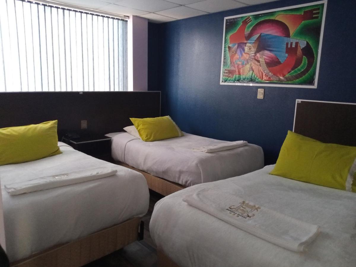 ホテル Hostal Naval ラパス エクステリア 写真
